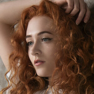 Janet Devlin