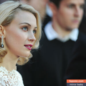 Sarah Gadon